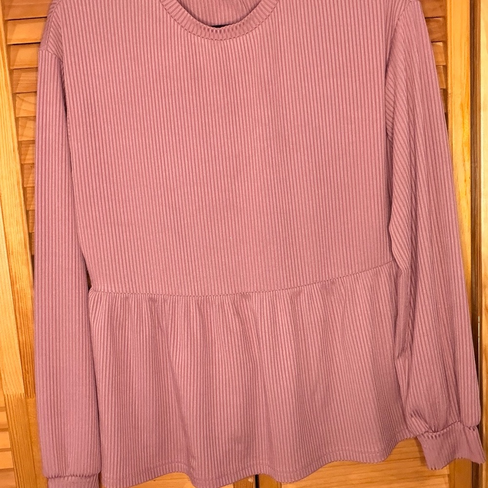 SHEIN Mauve Ribbed Peplum Top - Picture 1 of 3